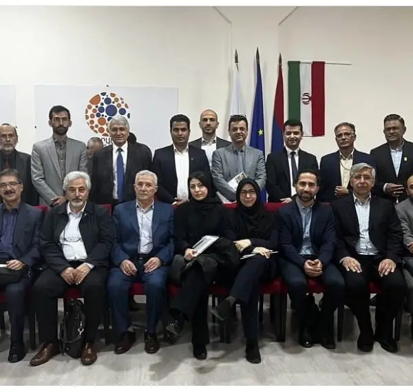 حضور جناب آقای آرش پورزرگر در سفر اعزام هیئت تجاری و فناوری به کشور ارمنستان 23 هیئت اعزامی تجاری و فناوری به کشور ارمنستان